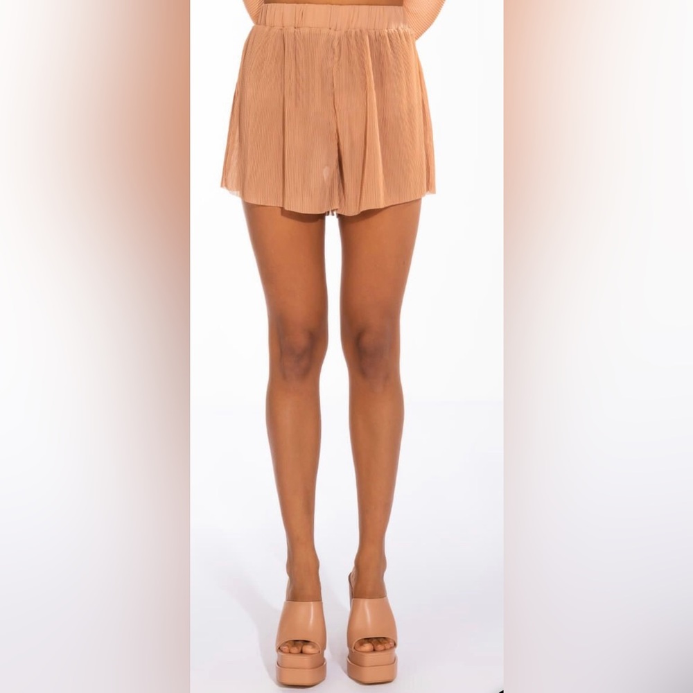 Akira the label DND Relax Short in Beige | XL | NWT